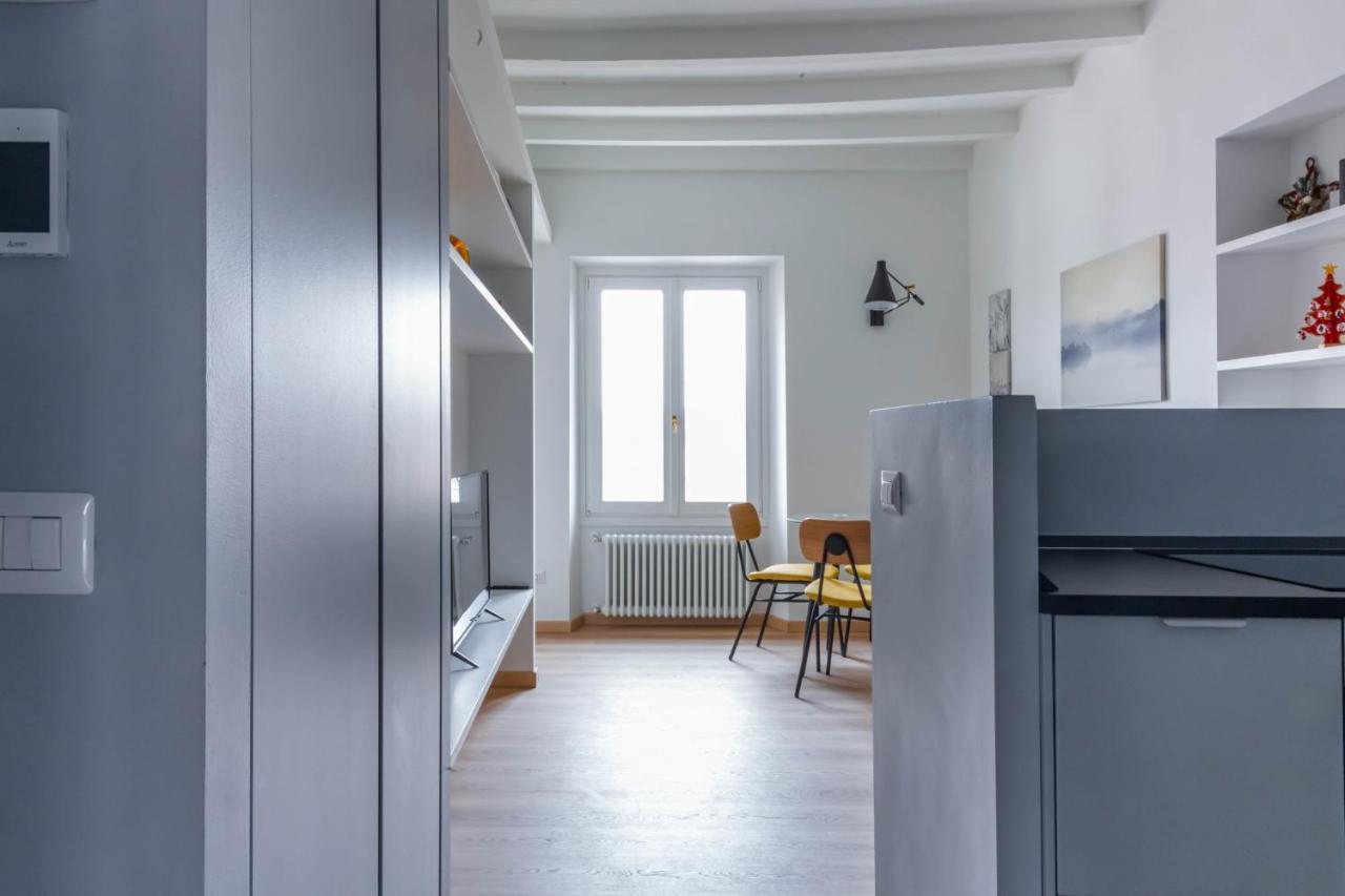 Апартаменты Easylife - Accogliente E Moderno Bilocale In Zona Navigli Милан Экстерьер фото